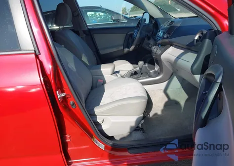 2012 Toyota Rav4 из США, поврежденный, VIN 2T3KF4DV9CW141802